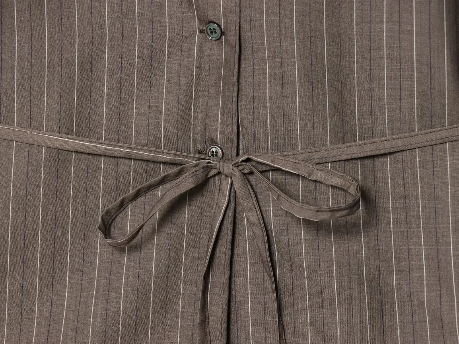 Set Blazer & Pantalon Rayures Fines – Style Moderne