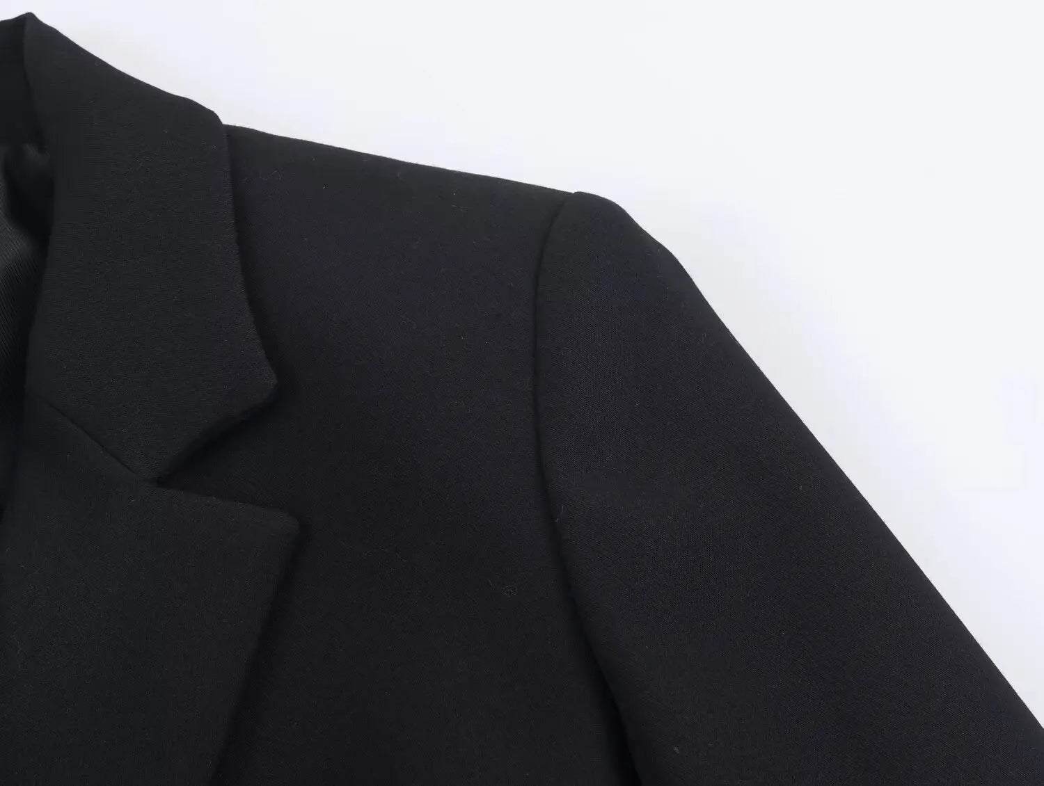 Ensemble femme 2 pièces – Blazer à manches longues avec boucle + pantalon droit – Tenue chic et élégante.