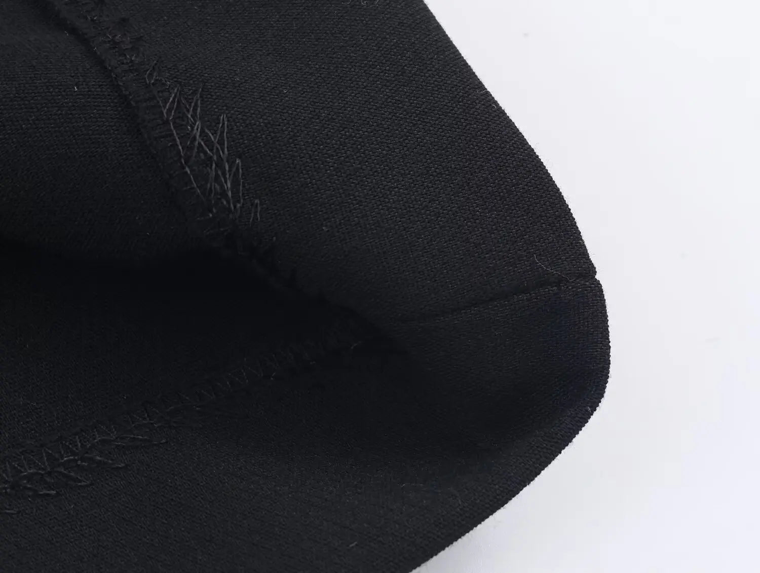 Ensemble femme 2 pièces – Blazer à manches longues avec boucle + pantalon droit – Tenue chic et élégante.