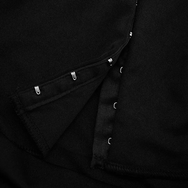 Robe mini à col V et taille froncée, chic et féminine pour l’automne-hiver