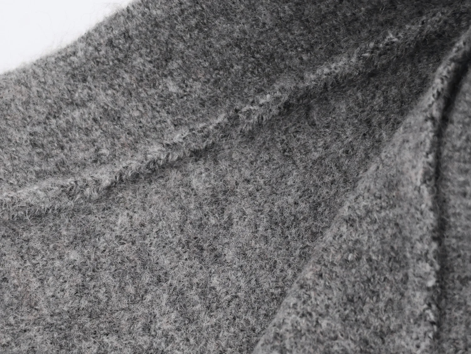 Ensemble jupe & pull gris texturé - chic d'automne