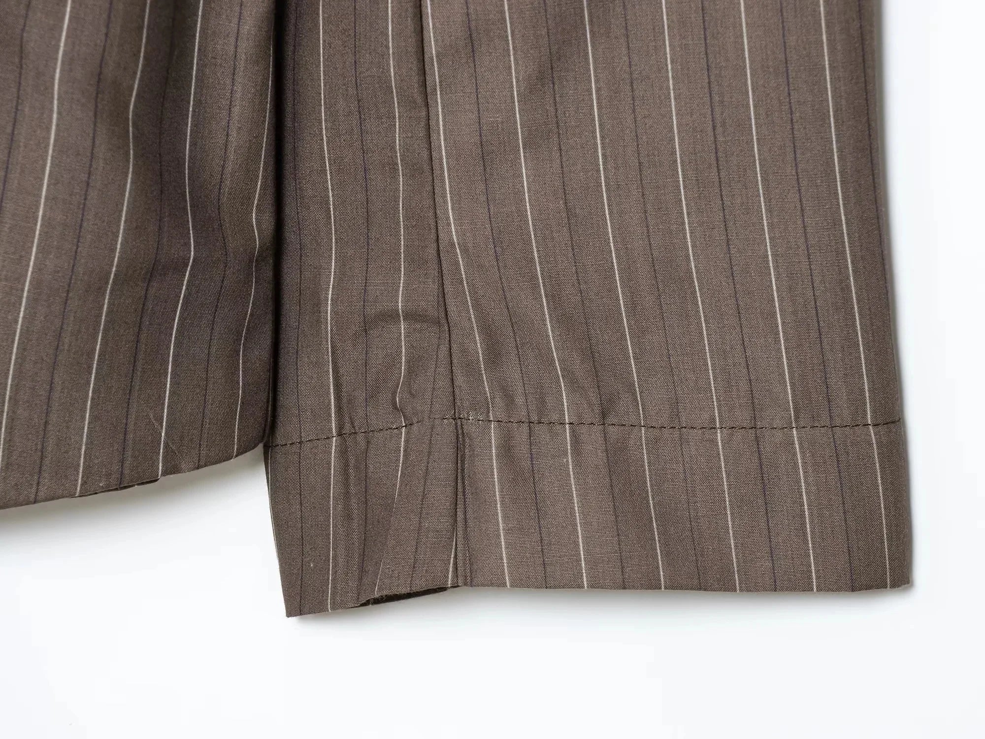 Set Blazer & Pantalon Rayures Fines – Style Moderne