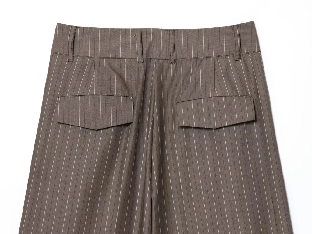 Set Blazer & Pantalon Rayures Fines – Style Moderne