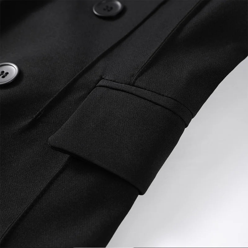 Ensemble blazer + pantalon noir, chic et épuré pour le printemps