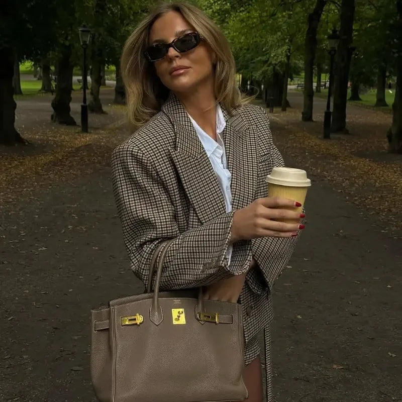 Tailleur Femme à Carreaux – Blazer Oversize & Short Haute Taille
