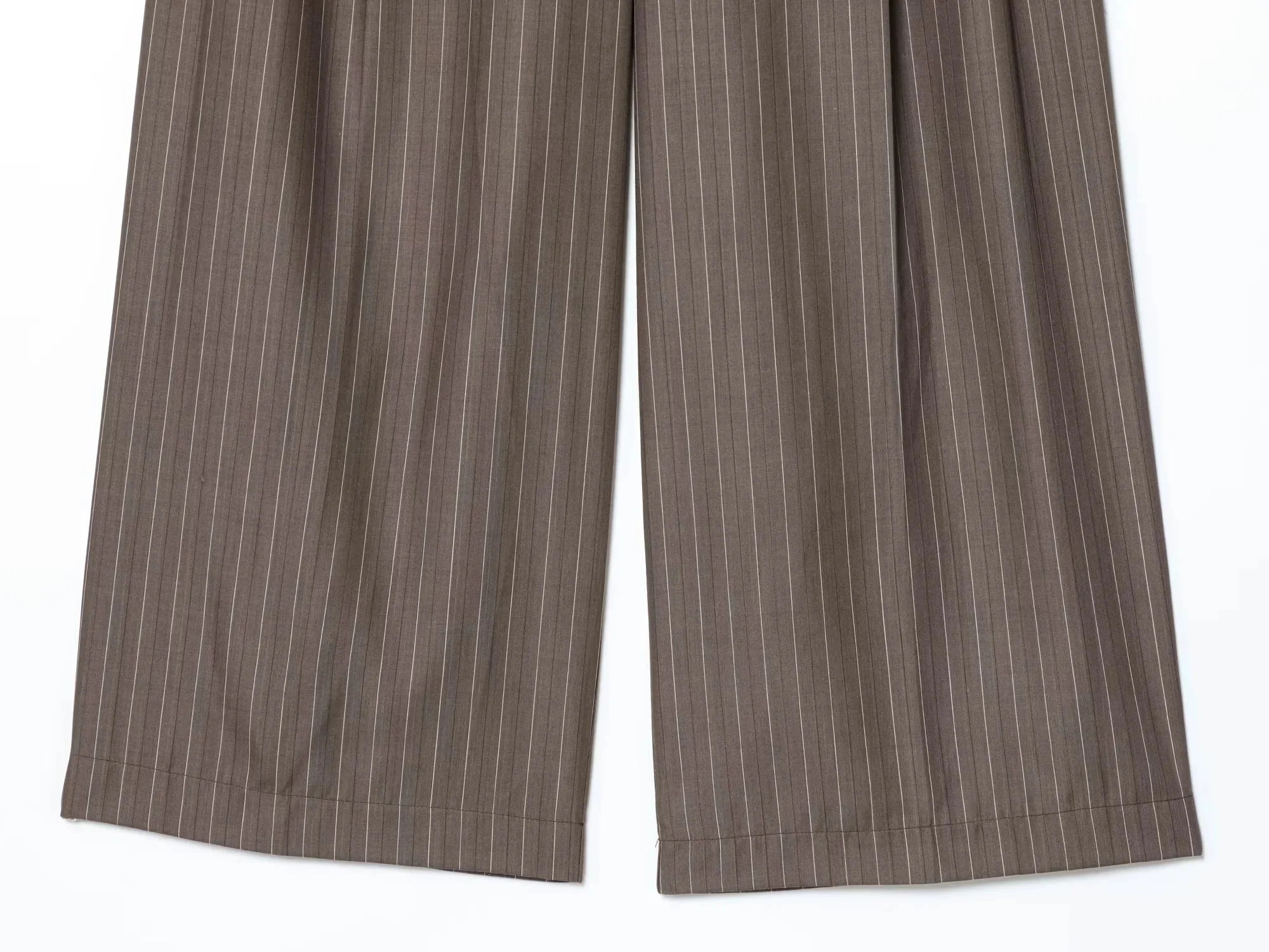 Set Blazer & Pantalon Rayures Fines – Style Moderne