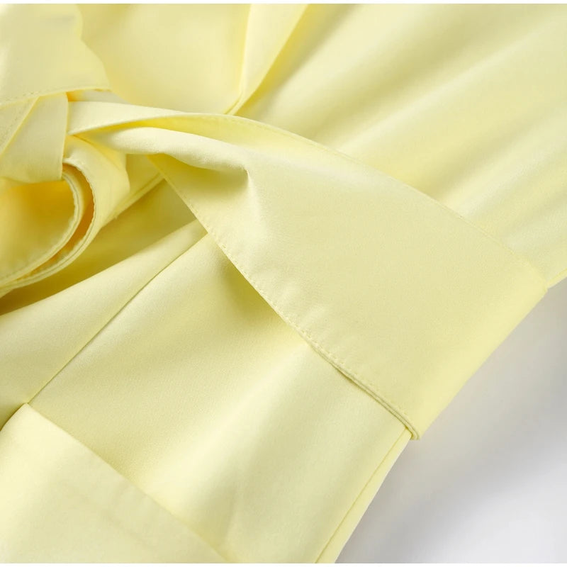 Blazer femme à ceinture, chic et décontracté pour l’été