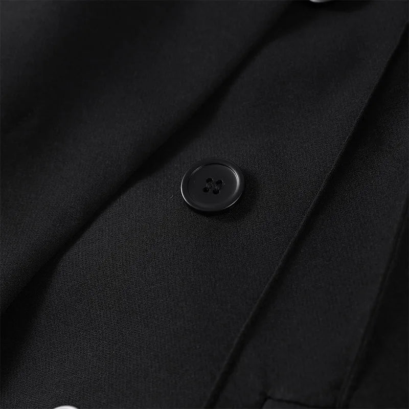 Ensemble blazer + pantalon noir, chic et épuré pour le printemps