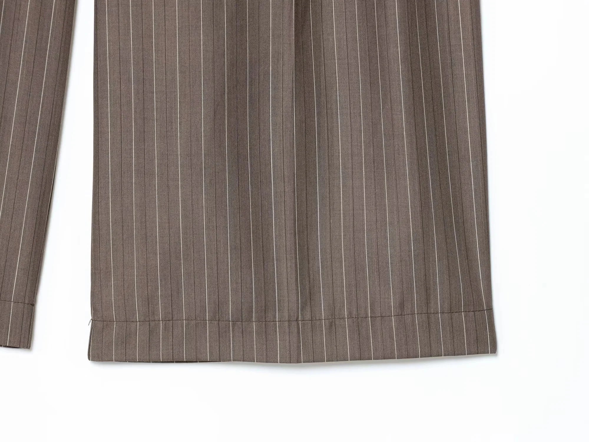 Set Blazer & Pantalon Rayures Fines – Style Moderne