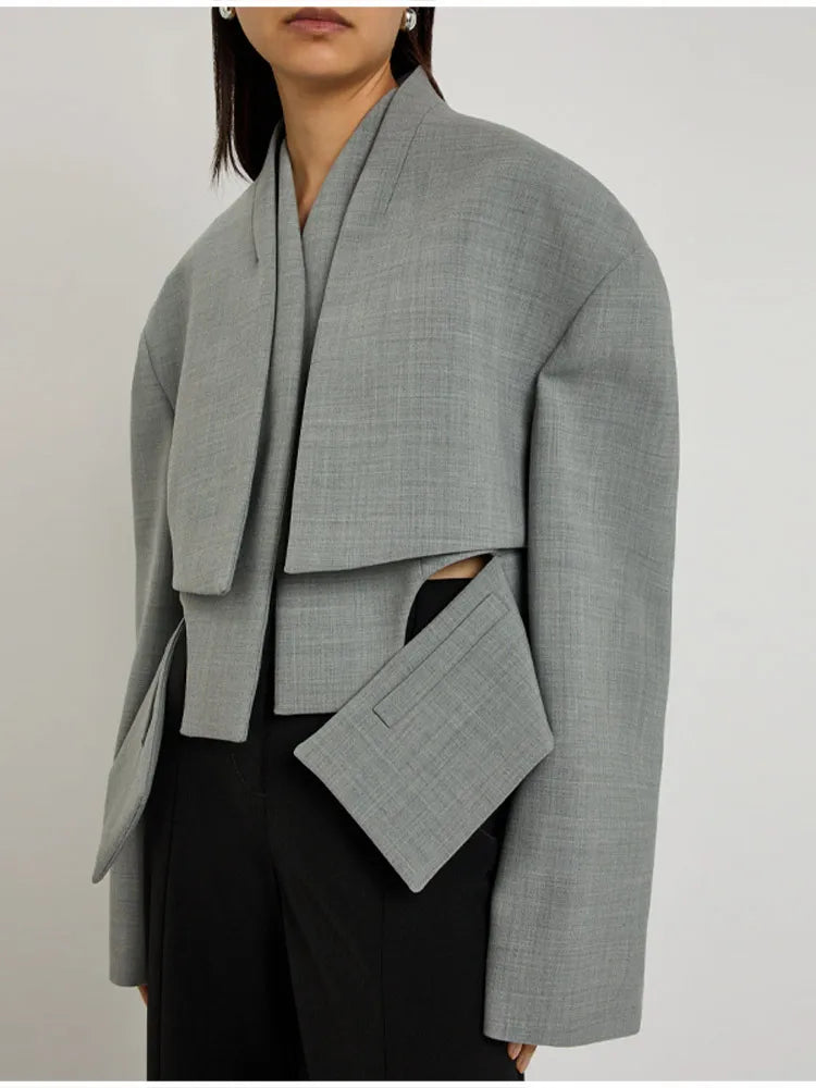 Veste courte chic à coupe asymétrique, statement mode pour l’automne