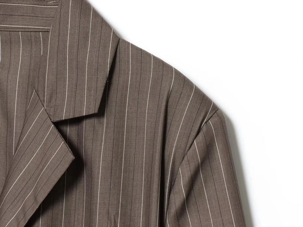 Set Blazer & Pantalon Rayures Fines – Style Moderne