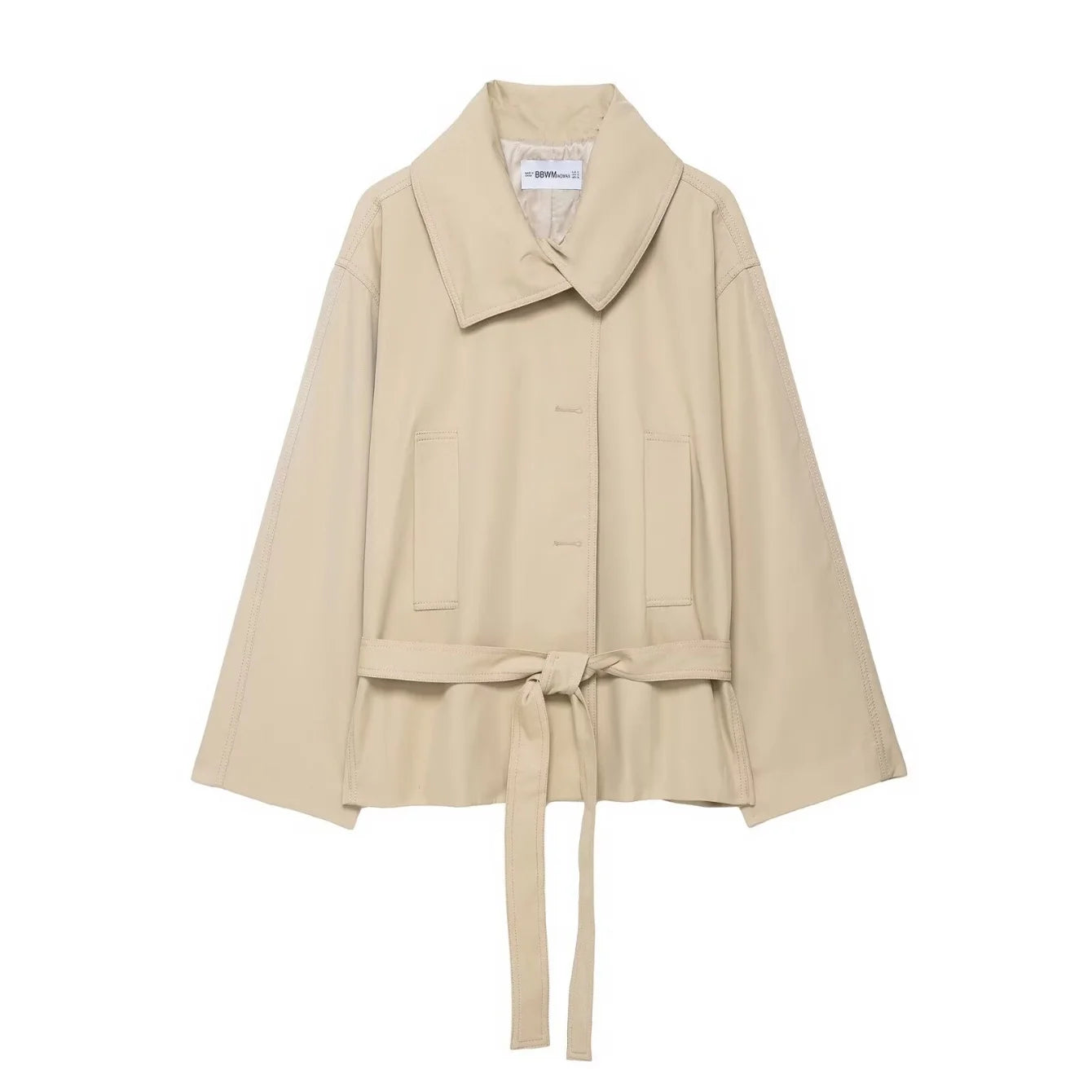 Ensemble femme 2025 automne : veste chic avec ceinture type trench et mini-short. Tenue décontractée, mode, coupe ample