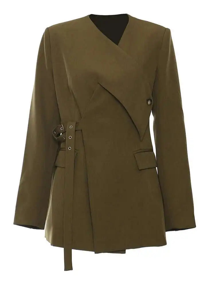 Blazer asymétrique à taille ceinturée, design unique et tendance pour le printemps
