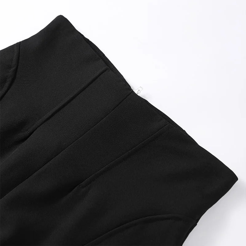 Ensemble blazer + pantalon noir, chic et épuré pour le printemps